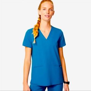 Used Figs scrub set in great condition and in a limited edition color.